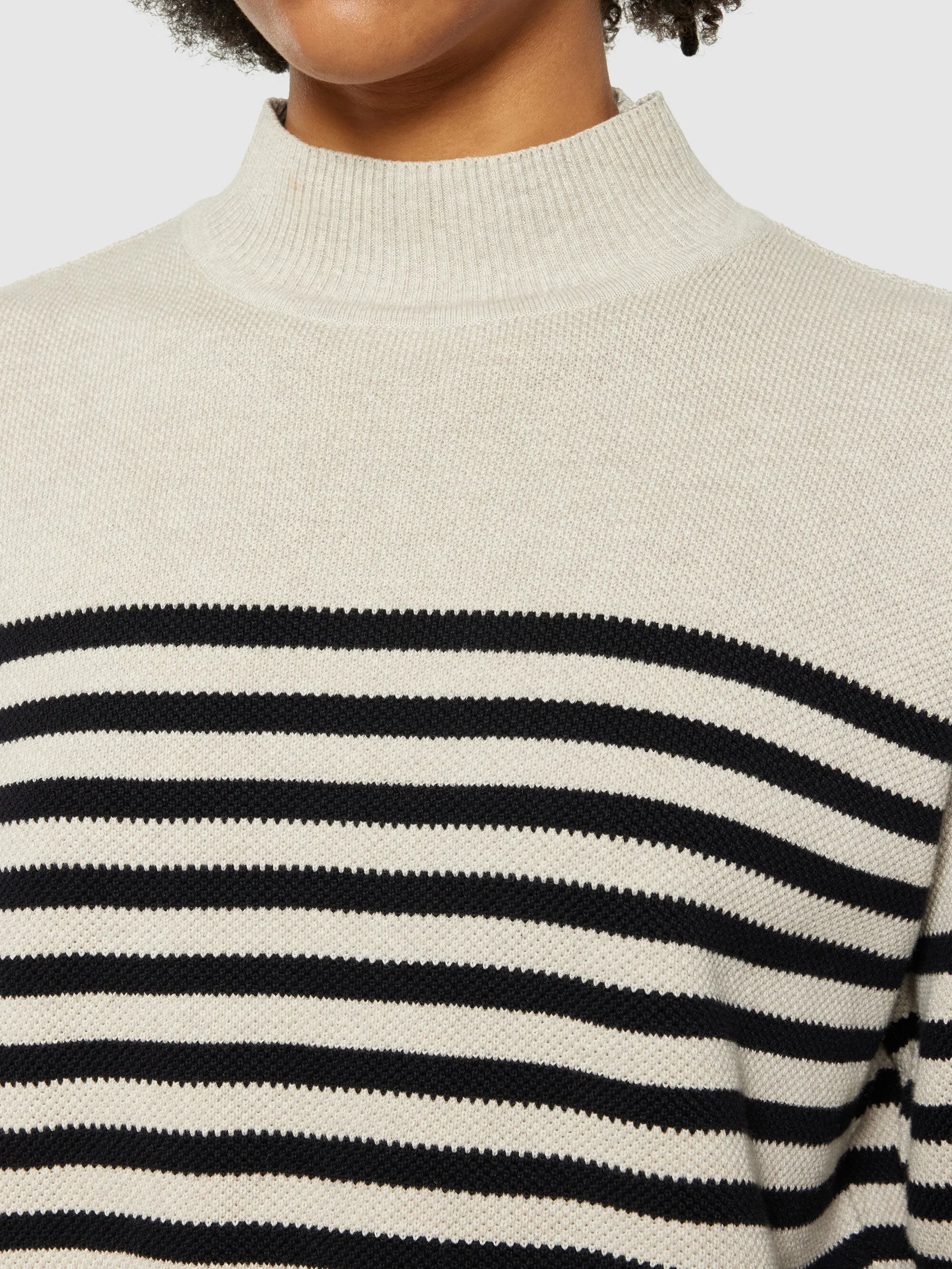 Cotton micro bubble stripe crew neck - Regenerative Organic Certified® - GOTS/vegan - Creme Stripe