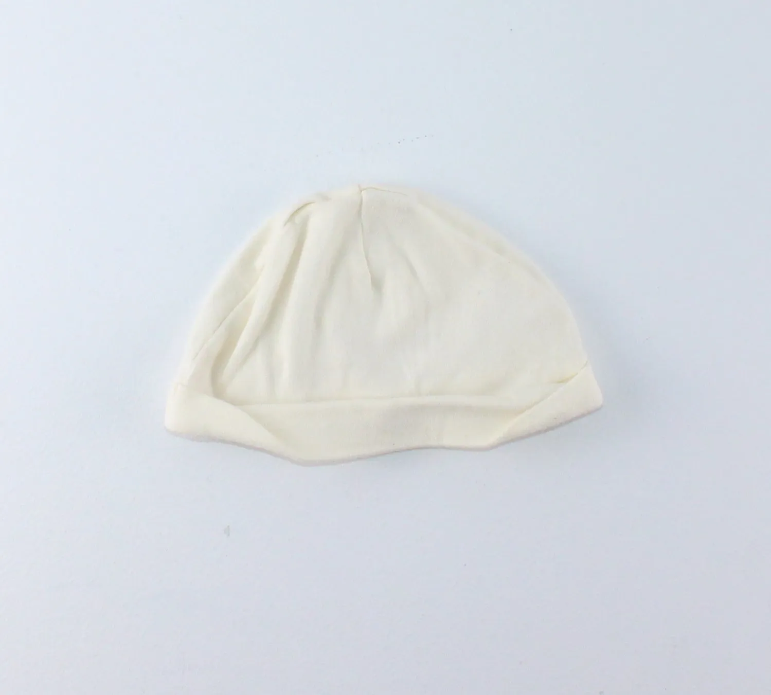 FIRST IMPRESSIONS IVORY BABY BEANIE 0-9M PRE-LOVED