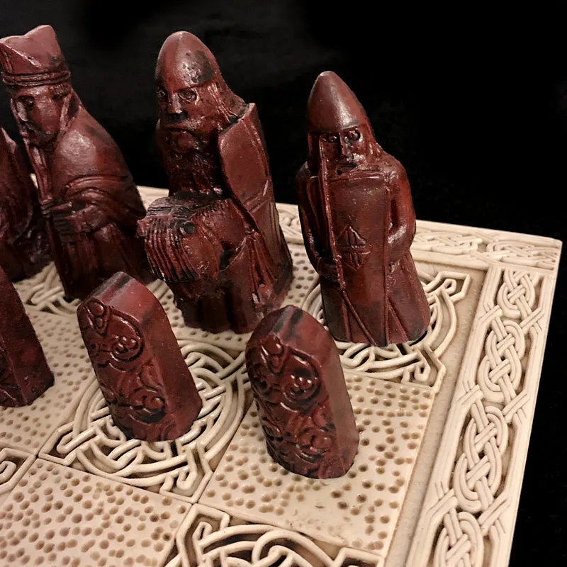 Isle of Lewis Blood Red Set - Limestone