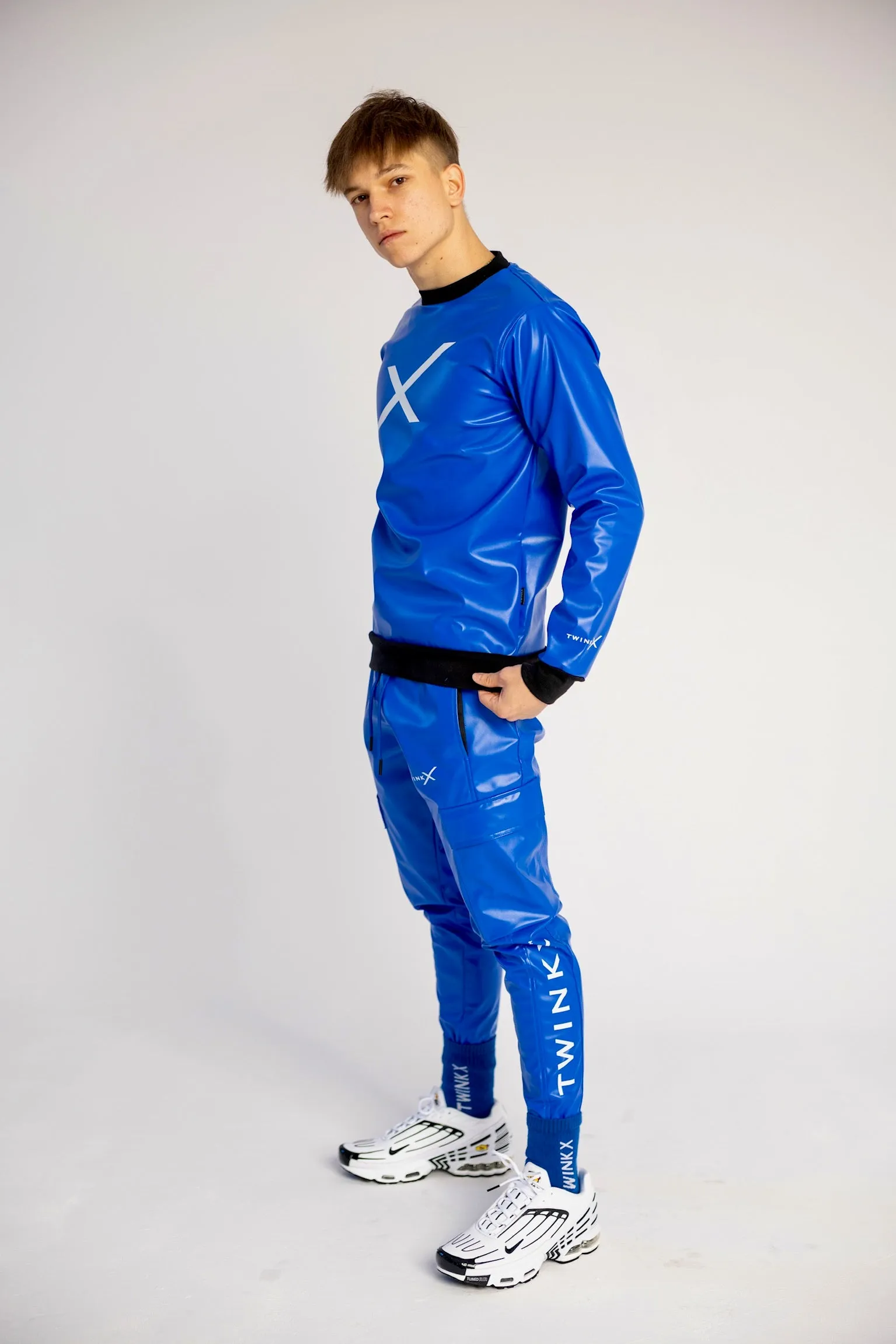 pullover "adonis x sky blue vegan leather"