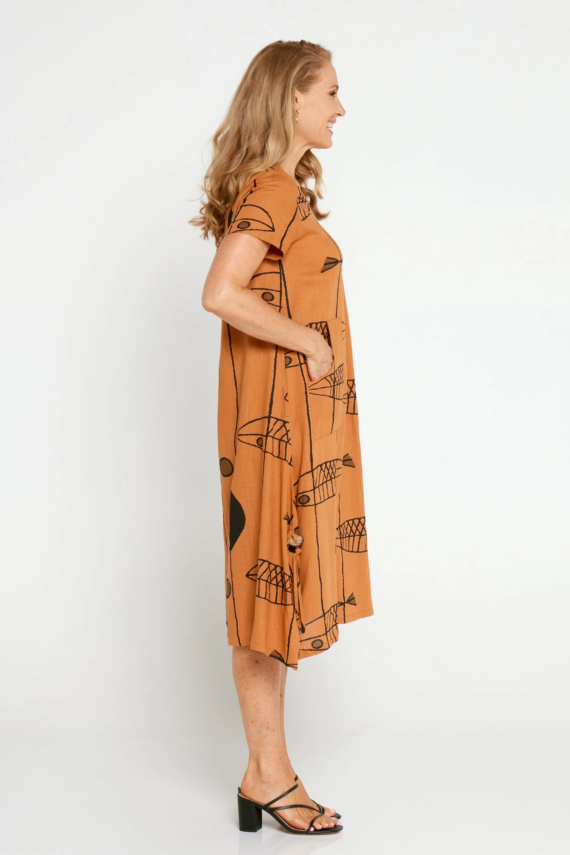 River Linen Dress - Tan Sea Life