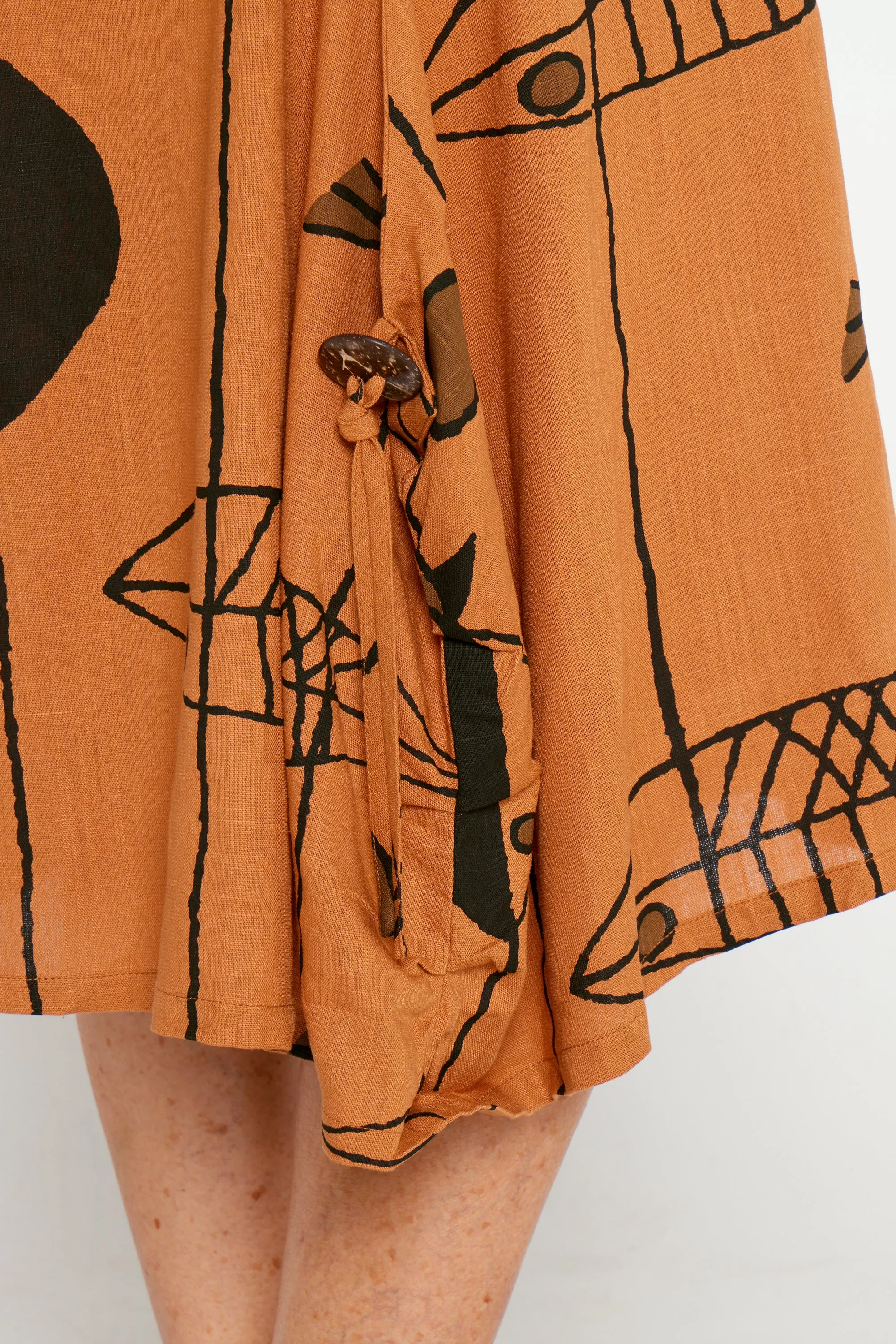 River Linen Dress - Tan Sea Life