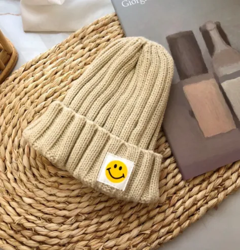 Toddler Ribbed Knit Beanie "LOVE SMILE"